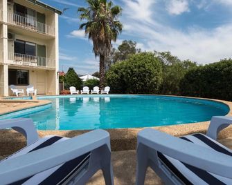 Harriet House Tumut - Tumut - Pool