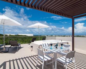 PentHouse with best location and views in Riviera Maya, private rooftop, jacuzzi - Akumal - Balcón