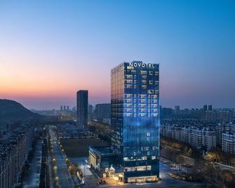 Novotel Lianyungang Haizhou - Lianyungang - Rakennus