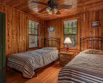 2 stunning Cabins on Little Saint Germain Lake! - Saint Germain - Bedroom