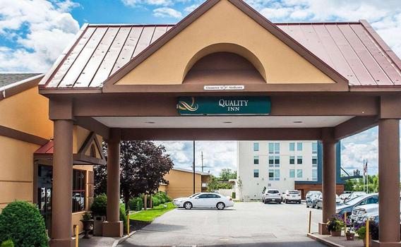 Quality Inn Airport 42 1 1 0 Buffalo Hotel Deals Reviews