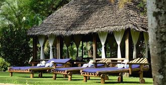 Arusha Safari Lodge - Arusha - Patio