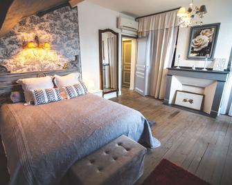Charming House, Private Pool, Hot Tub, Garden, Out Of Sight- - Noé - Chambre
