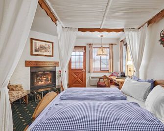 Hotel Pension Anna - Leavenworth - Bedroom