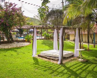 Voa Fazenda Hotel Mestre Darmas - Padre Bernardo - Patio