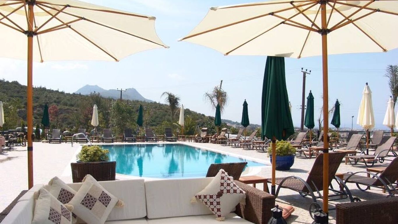 Bella View Art Boutique Hotel