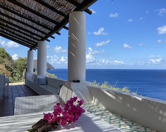 Eolian House Cielo - Unforgettable sunsets - Lipari - Balkong