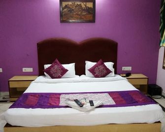 Hotel Mayur - Gwalior - Bedroom