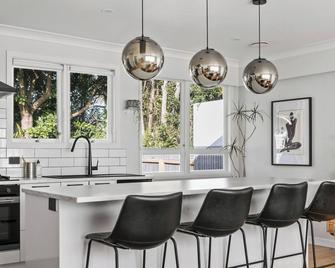 Garden Oasis - 5min walk to CBD - Gisborne - Dining room