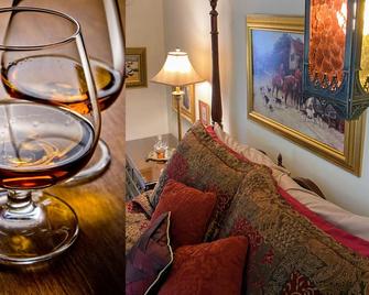 The Stone Hedge Bed And Breakfast - Richmond - Schlafzimmer