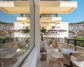 Grand Hotel & Therme Veliko Tarnovo - Veliko Tarnovo - Balcón