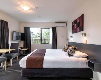 298 Westside Motor Lodge - כרייסטצ'רץ' - חדר שינה