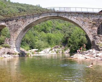 Charming Farmhouse - Beaumont - Edificio