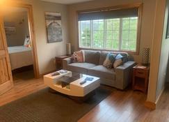 Bydabay suite - Twillingate - Living room