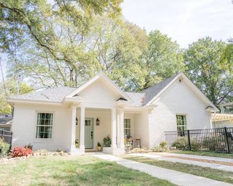 The Artist's Cottage: workspace & studio apt for artists/dancers/writers/etc. - Conway - Building