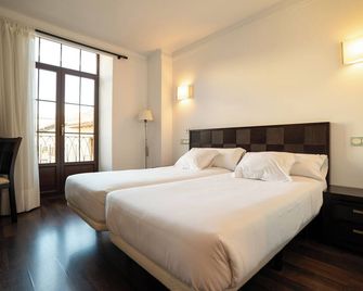 Hotel Rincón del Conde - León - Habitación