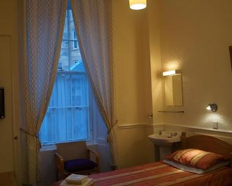 Hampton Court Guesthouse - City Centre - Glasgow