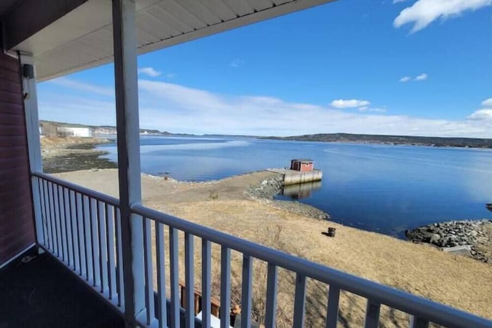 Baycation home with Hottub - Lewisporte - Balcony