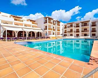 Azuline Apartamentos Can Sansó - Santa Eulària des Riu - Pool