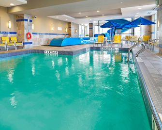 Fairfield Inn & Suites by Marriott St. John's Newfoundland - San Juan de Terranova - Piscina