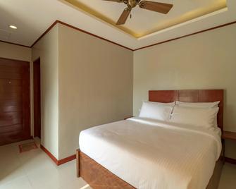 Coral Cliff Hotel - El Nido - Bedroom