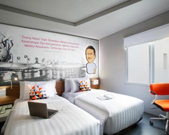 Memories Beach Hotel - Monolithos