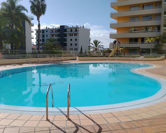 Green Park Ajuda Apartment - Funchal - Uima-allas