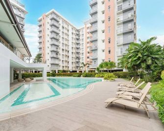 Celestia by J&J ( JY square | Near IT Park ) - Cebu City - Pool
