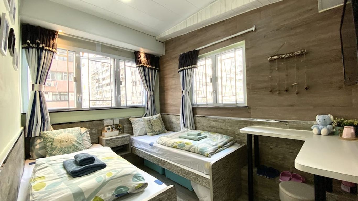 Hong Kong Hostel (Tsim Sha Tsui Mansion)