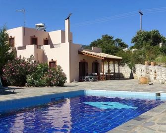 Oros Villas - Axos - Piscina