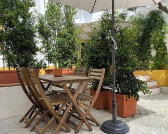 Casa Carmo - Evora - Patio