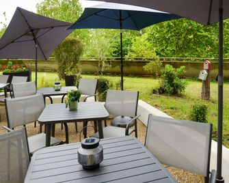 Ibis Budget Toulouse Centre Gare - Toulouse - Patio