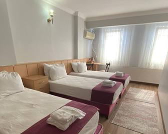 Hotel Özsefa - Estambul - Habitación