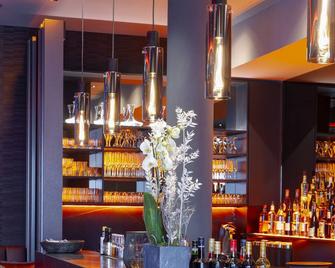 Qube Hotel Bahnstadt - Heidelberg - Bar