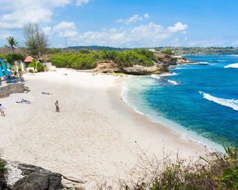 Royal Retreat Villa's Lembongan - Nusa Penida - Strand