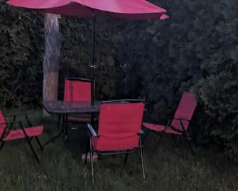 Charming room in Valleyfield - 1 hour from Montreal - Salaberry-de-Valleyfield - Terasa