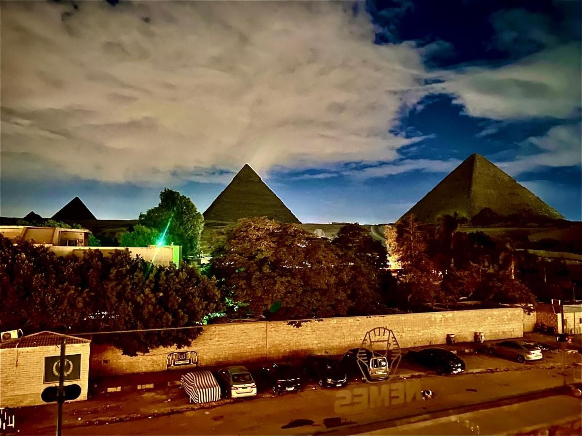 Nemes Pyramids View Inn thumbnail 2