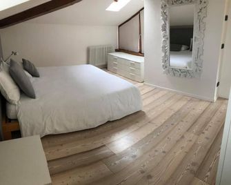 Appartamento i Sentieri 23 - Riva del Garda - Makuuhuone