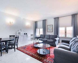New Central Apartment - Montecatini Terme - Living room