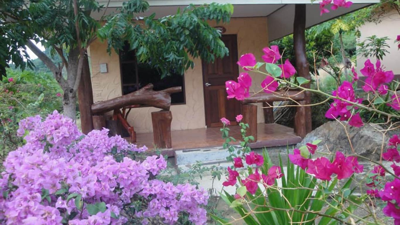 ภูผา รีสอร์ท