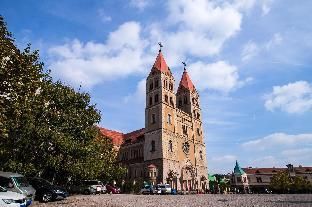 James Joyce Coffetel Qingdao Taidong Pedestrian Street Yingkou Road thumbnail 2