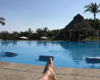 Upscale Penthouse 3 Bedroom w/Epic Ocean Views and Direct Beach Access to Surf - Punta de Mita - Piscina