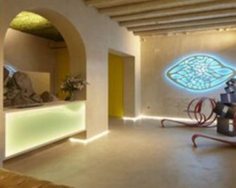Hotel Restaurante Galeria Essentia - Арасена