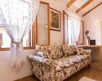 Apartment Premsai - Rovinj - Living room