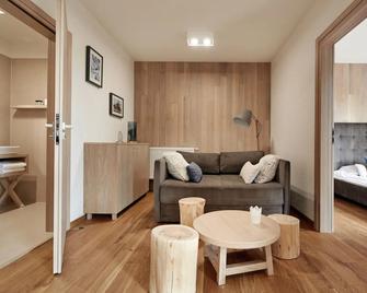 Monte House Apartments Odkryj Zakopane - Zakopane - Living room