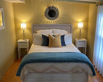 Rustic self contained cottage set in the beautiful grounds of Grayton House. - Woodend - Habitación