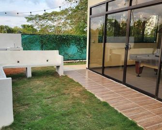 Casa Mar Azul - Quepos - Patio