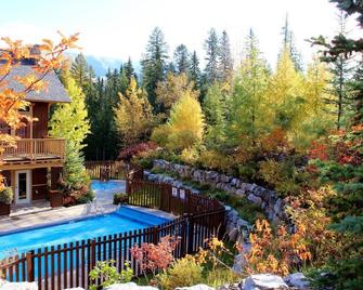 Timberline Lodges by Fernie Lodging Company - Fernie - Pool