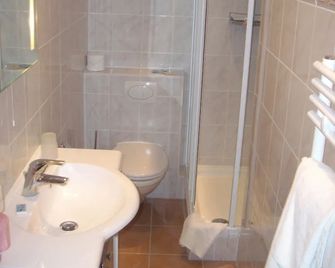 Landhotel Hubertus - Hessisch Lichtenau - Bad