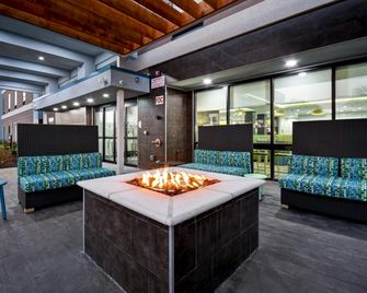 Home2 Suites by Hilton Fort Worth Fossil Creek - Fort Worth - Building